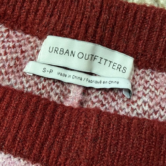 SOLD | Urban Outfitters Knit Shorts (Small) - Picture 2 of 4